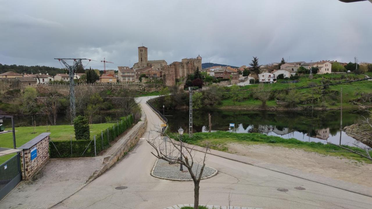 Puente Viejo De Buitrago Casa Fresno Apartman Buitrago del Lozoya Kültér fotó